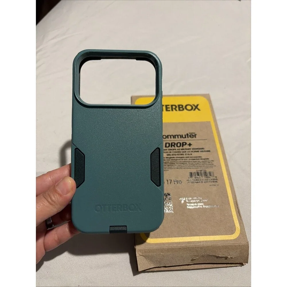 OtterBox iPhone 17 Pro Commuter Series Case - Drop+